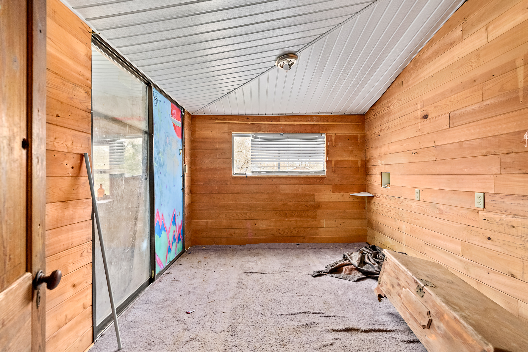 7425 Caton Rd-WHT-18