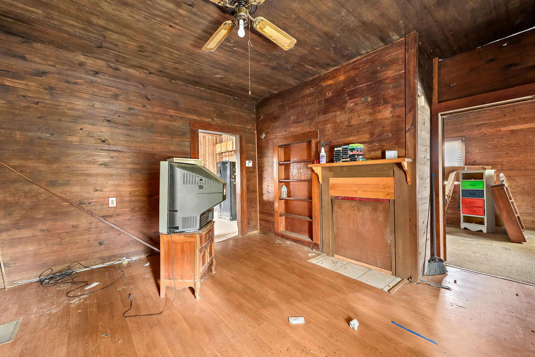 7425 Caton Rd-WHT-23