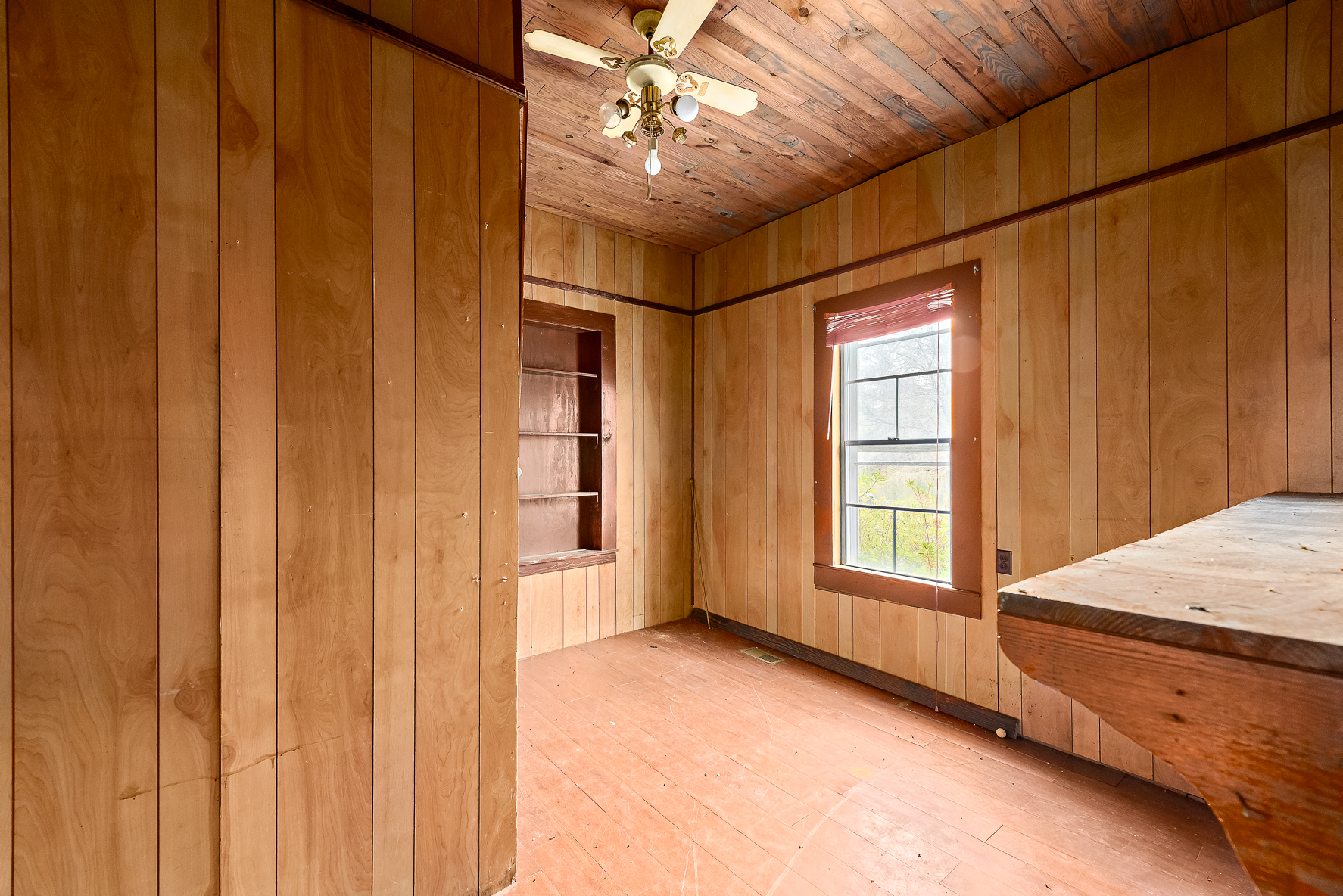 7425 Caton Rd-WHT-26