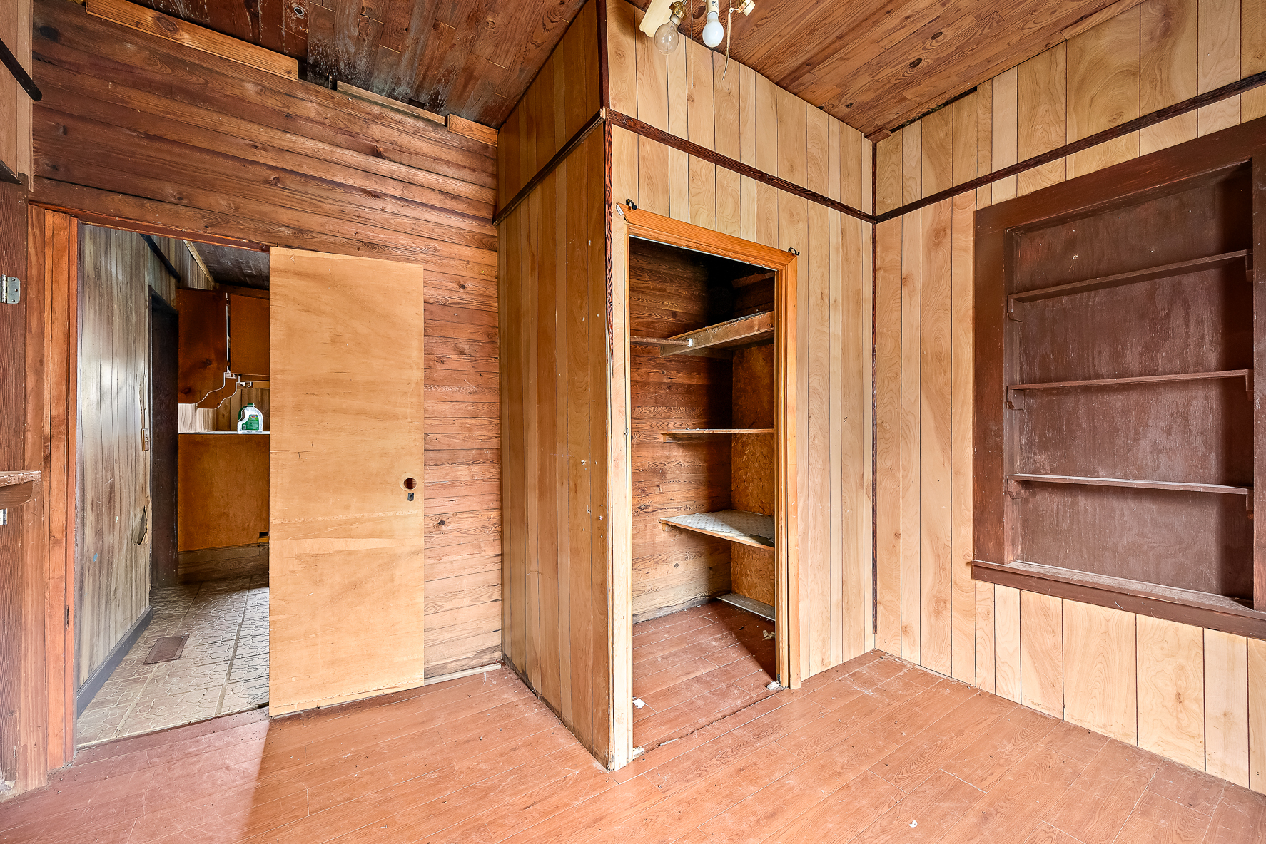 7425 Caton Rd-WHT-27