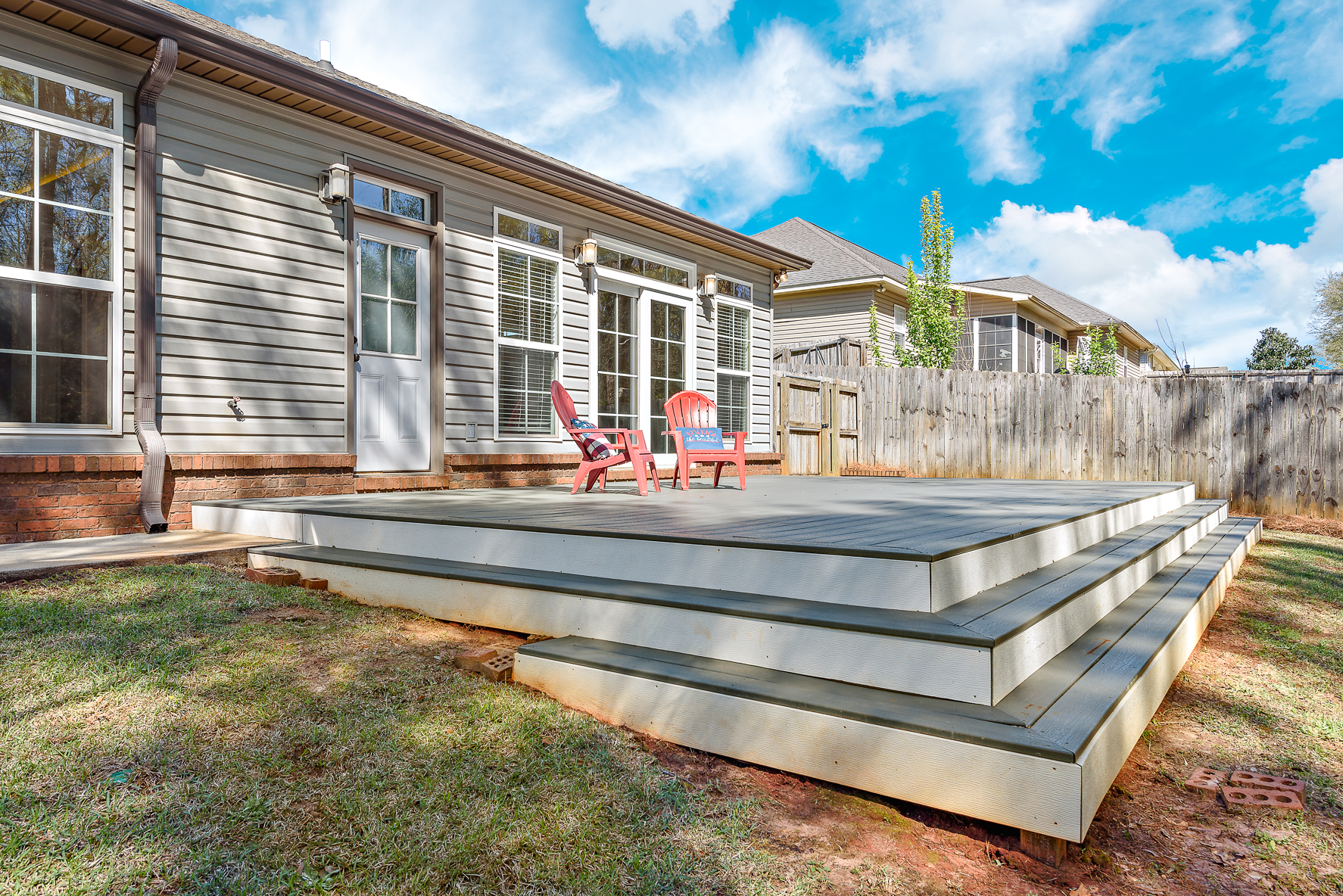 102 Valley Chase Dr WHT-11