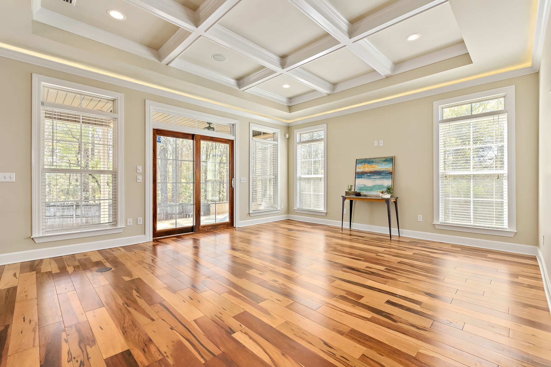 102 Valley Chase Dr WHT-13