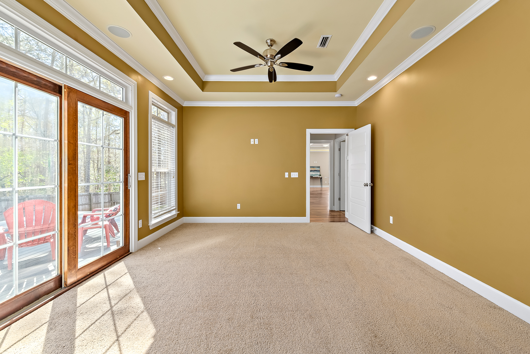 102 Valley Chase Dr WHT-29