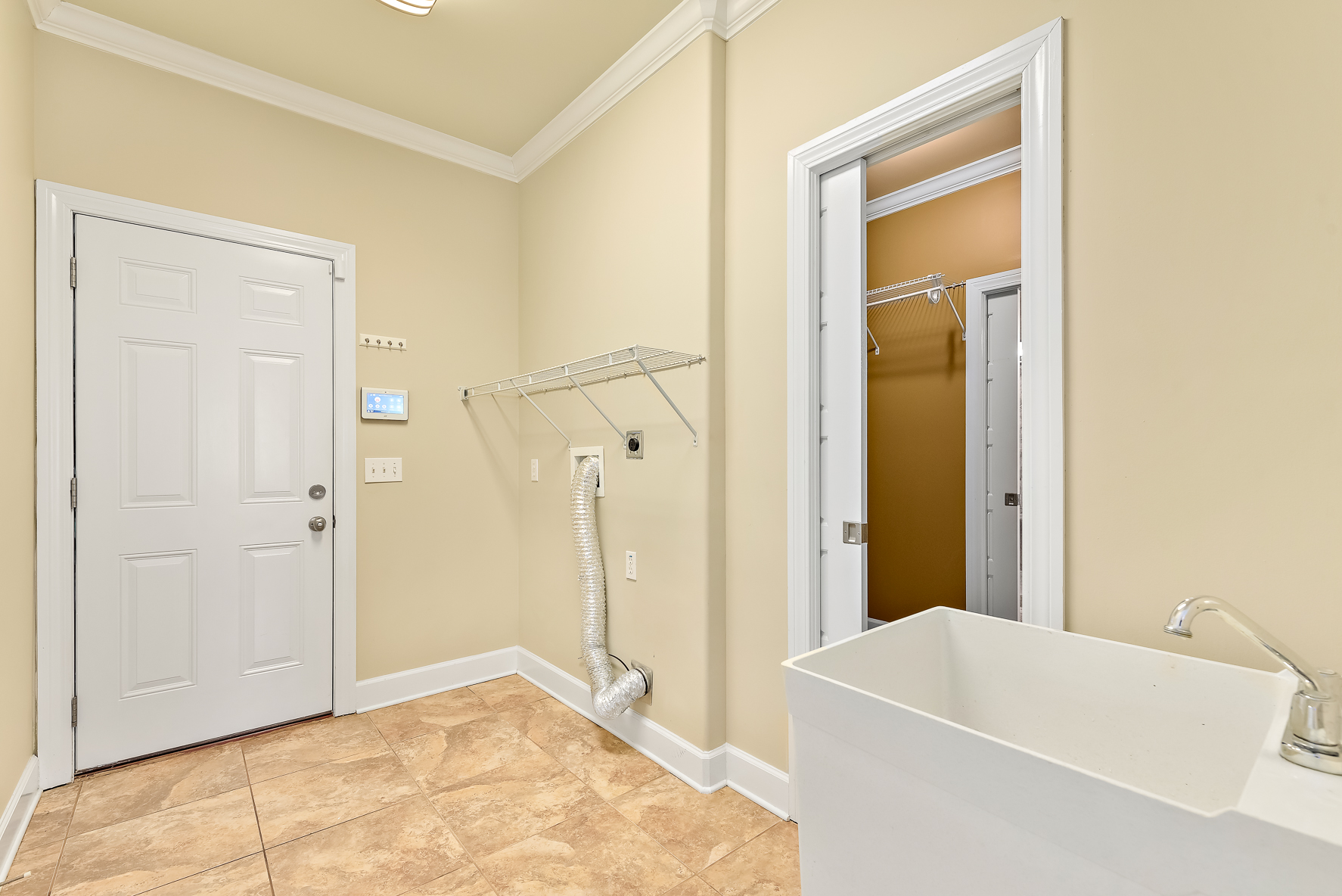 102 Valley Chase Dr WHT-34