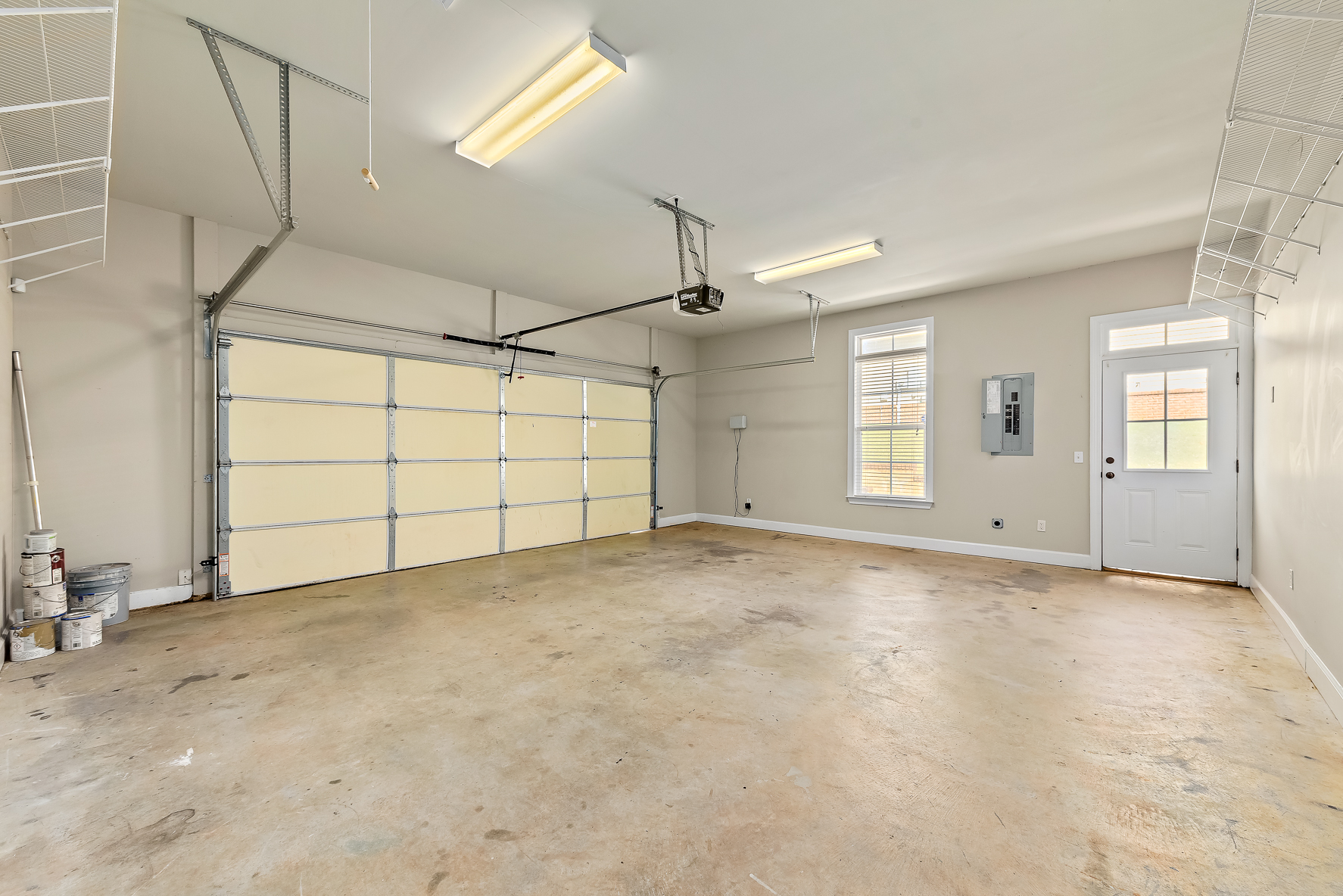 102 Valley Chase Dr WHT-35