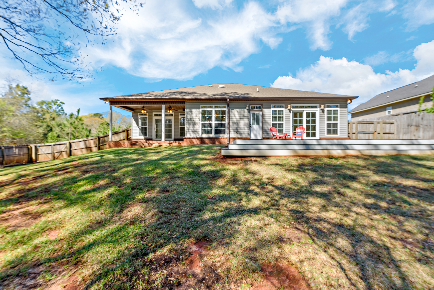 102 Valley Chase Dr WHT-8