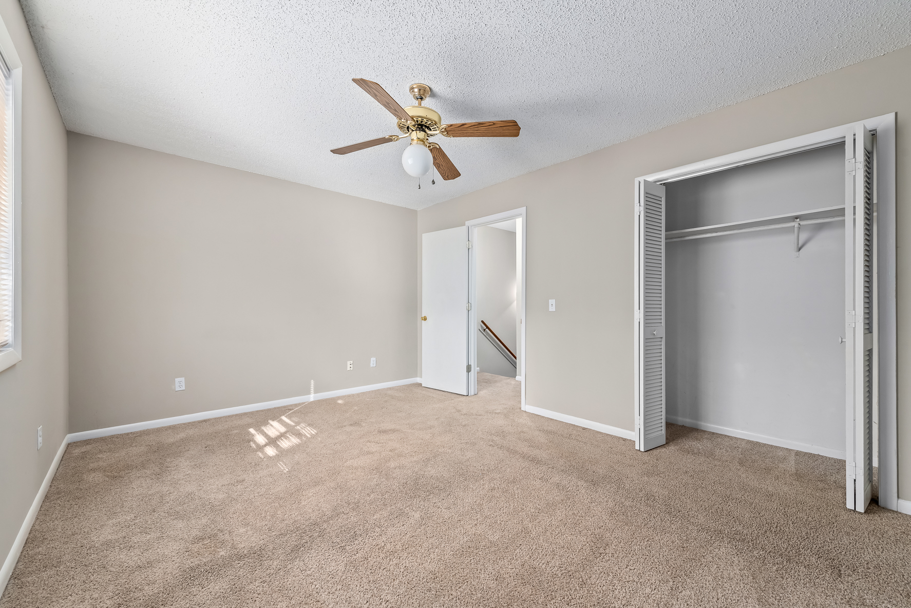 210 Candlebrook Dr WHT-17