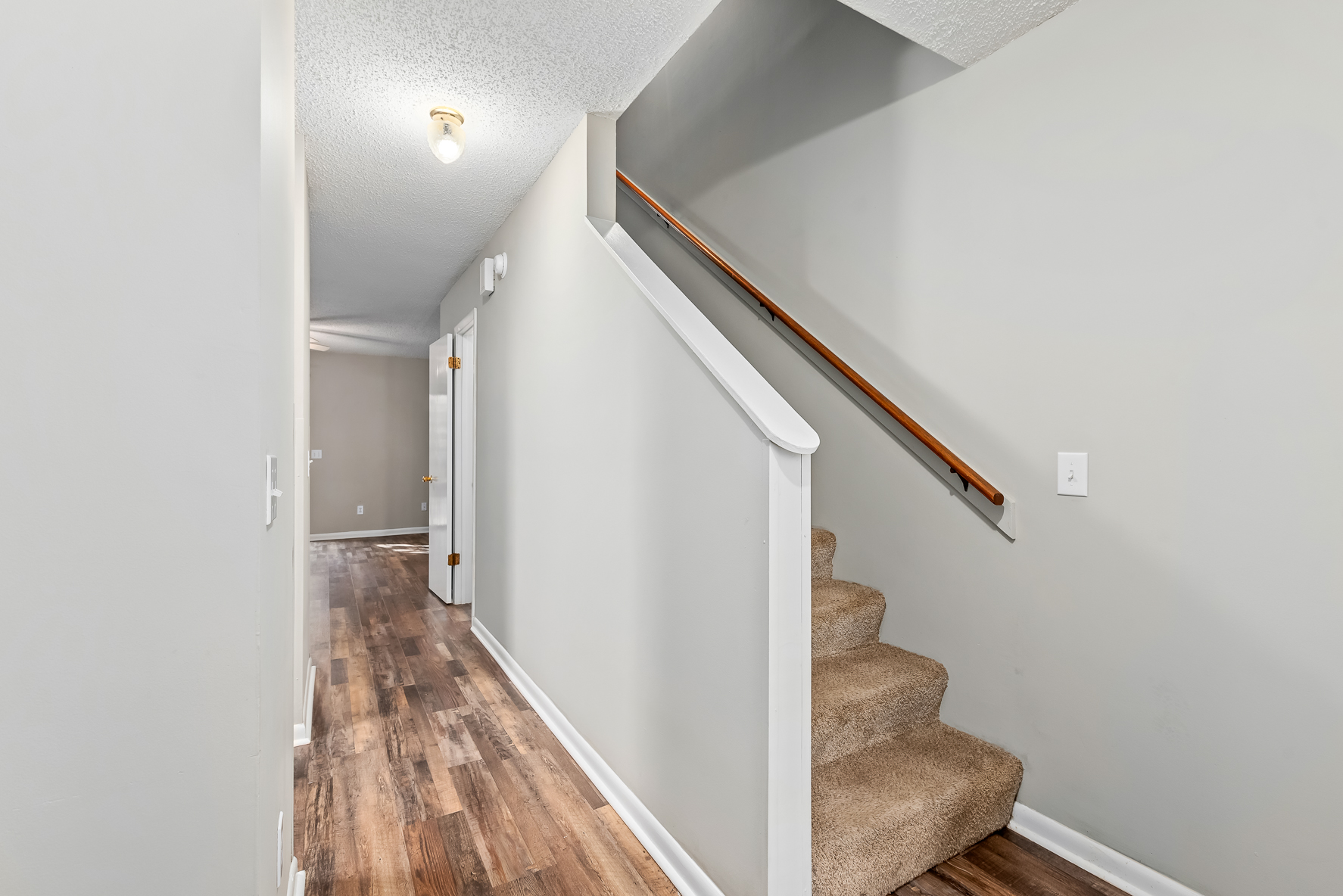 210 Candlebrook Dr WHT-6