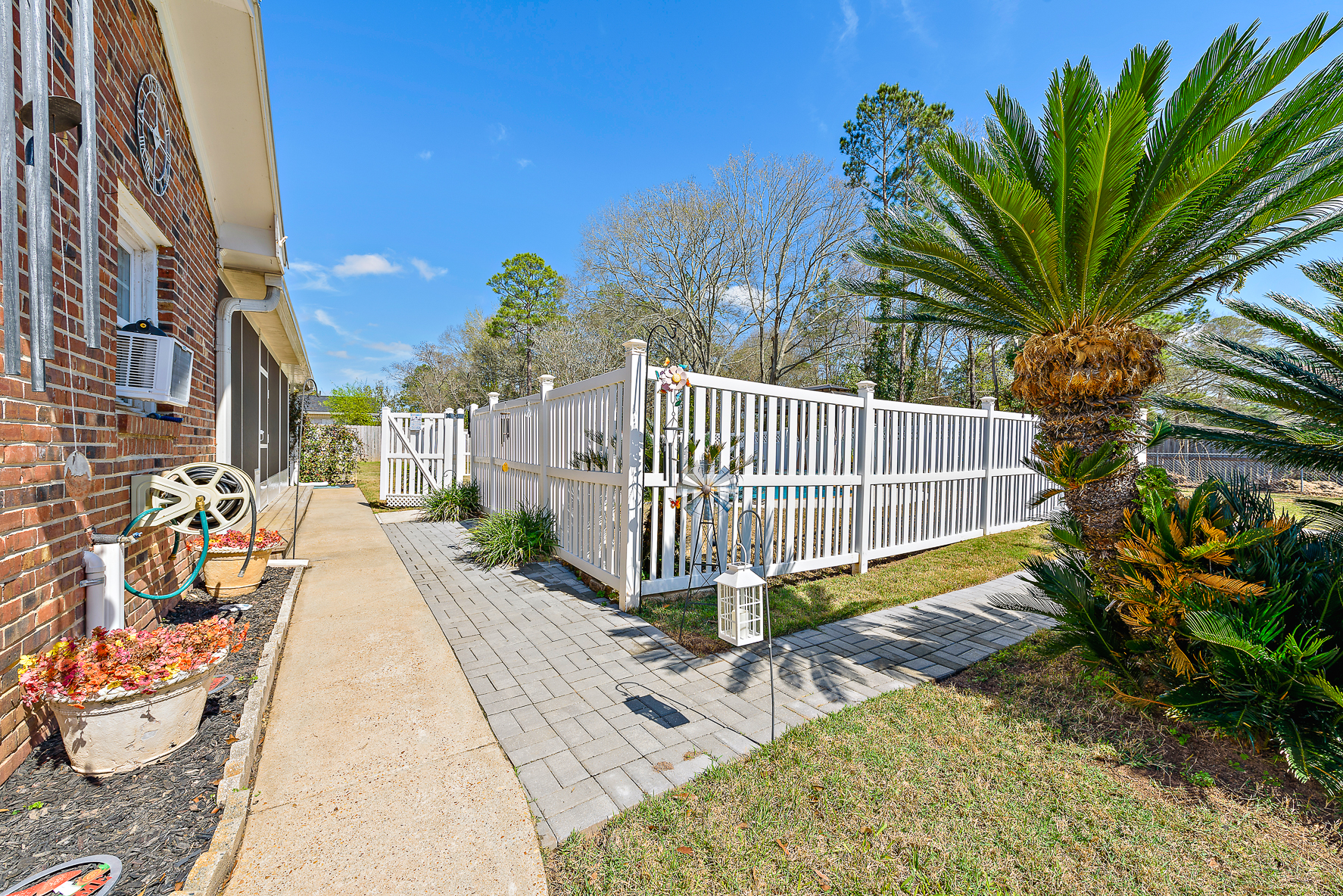 906 El Dorado Dr-WHT-13