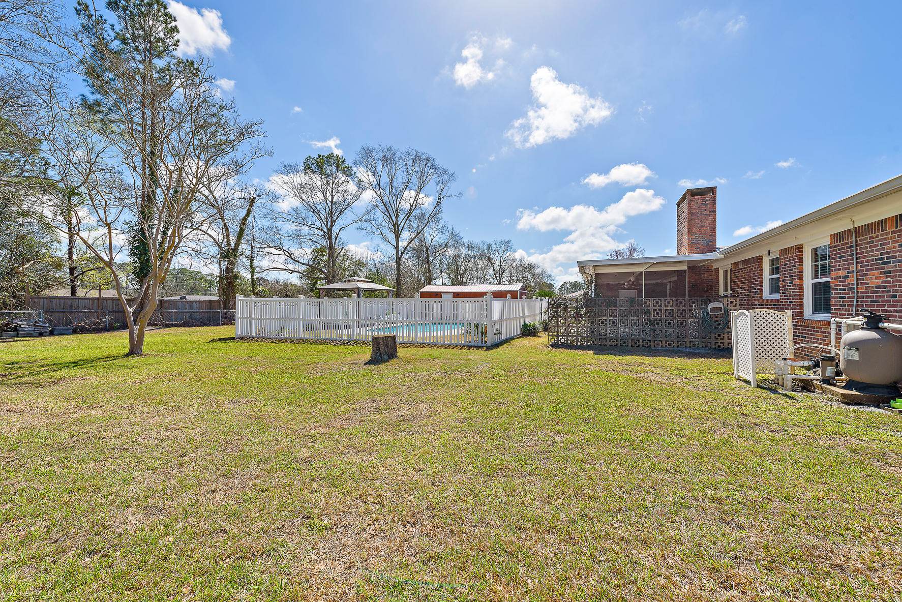 906 El Dorado Dr-WHT-14