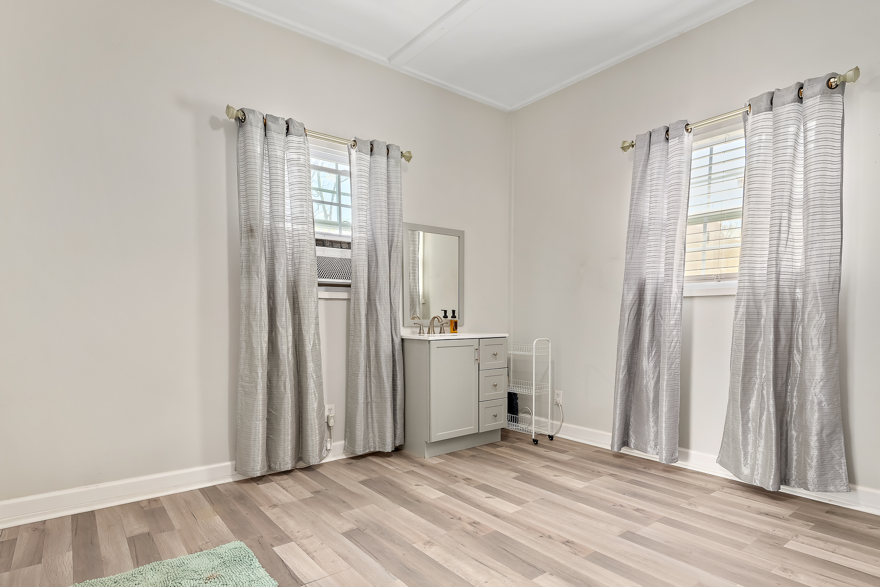 906 El Dorado Dr-WHT-17