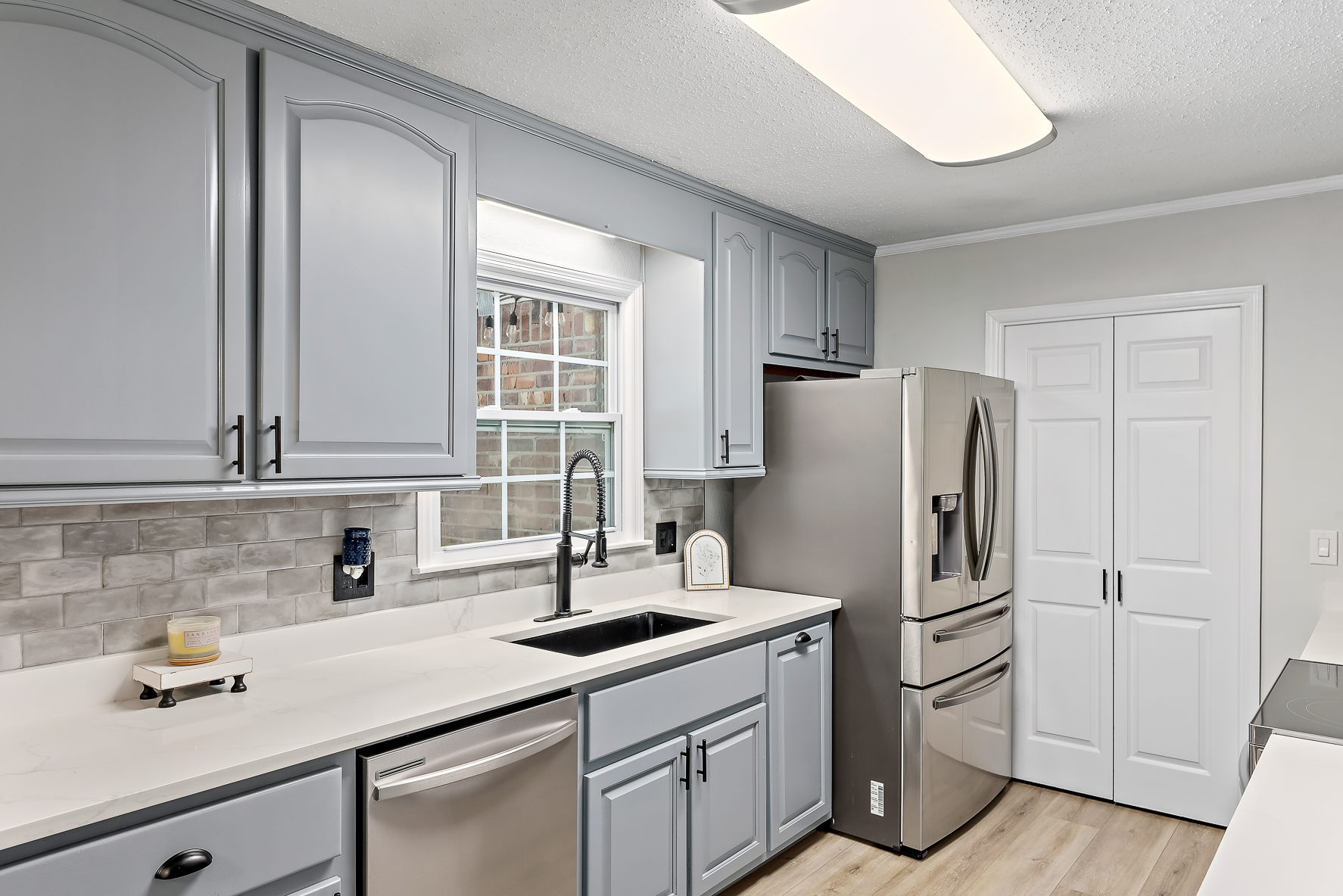 906 El Dorado Dr-WHT-29