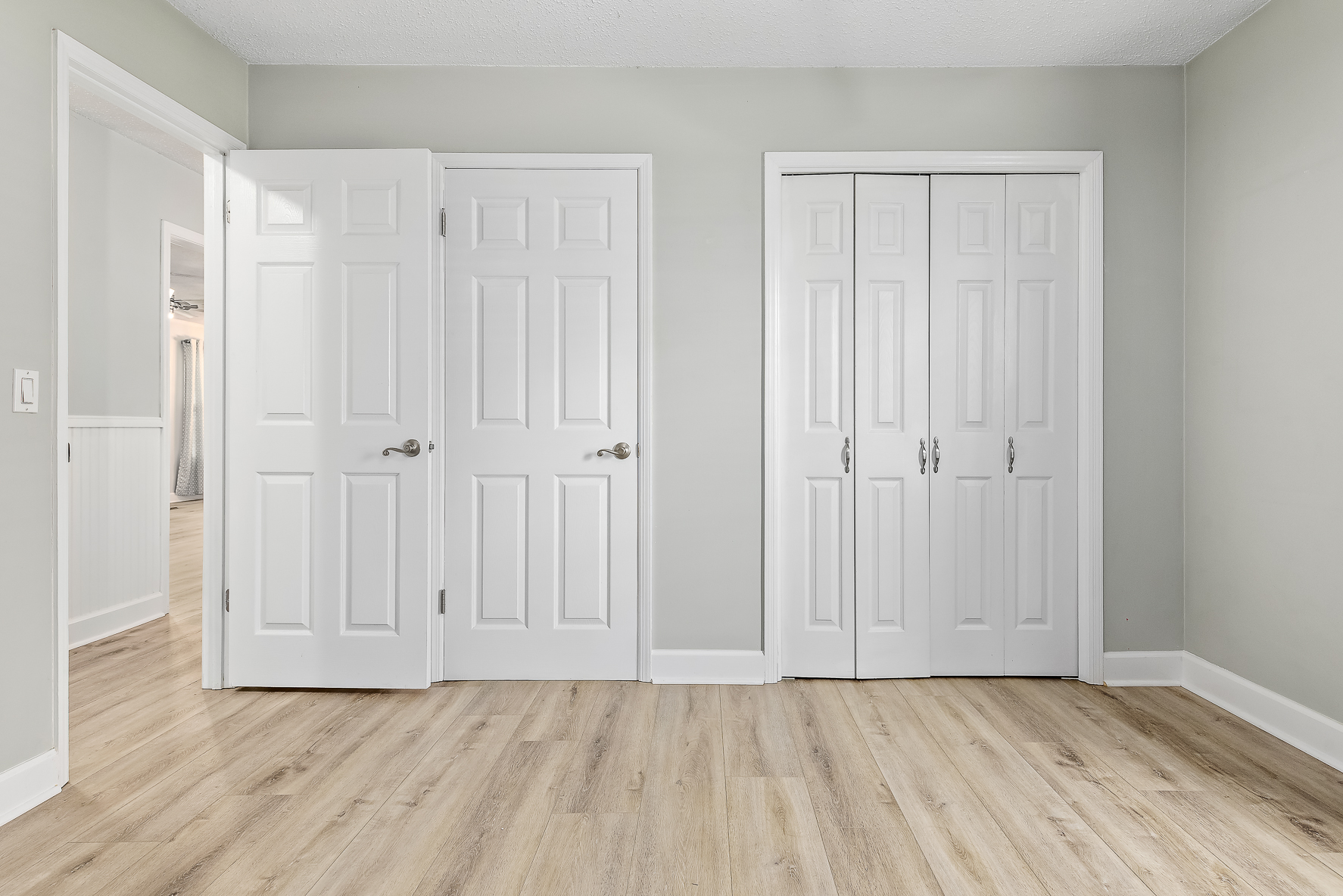 906 El Dorado Dr-WHT-34