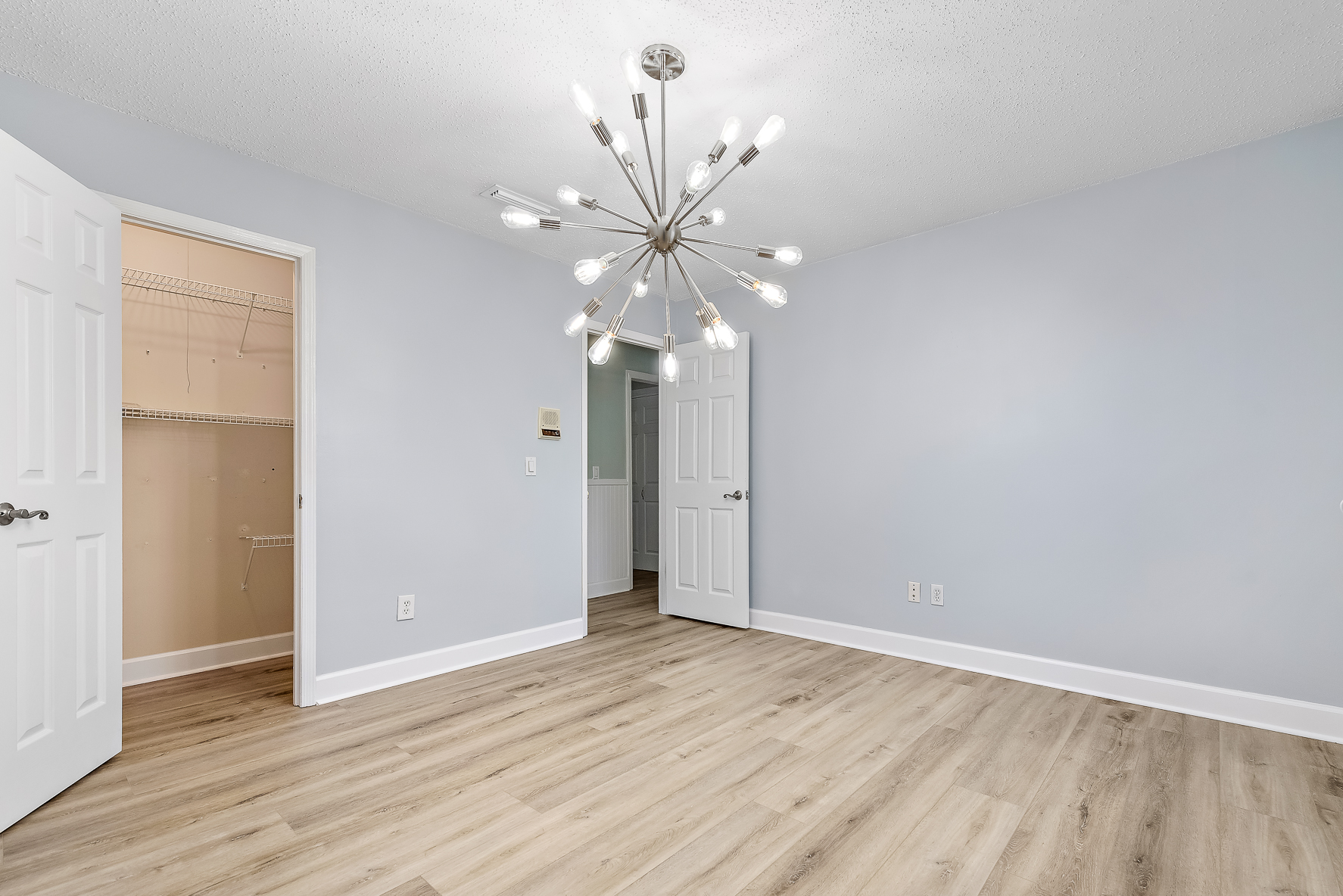 906 El Dorado Dr-WHT-37