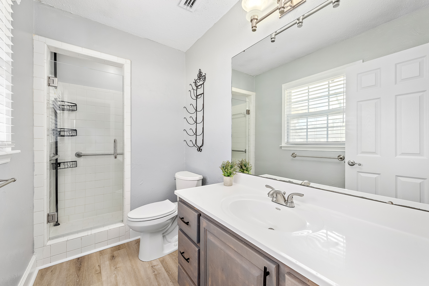 906 El Dorado Dr-WHT-40