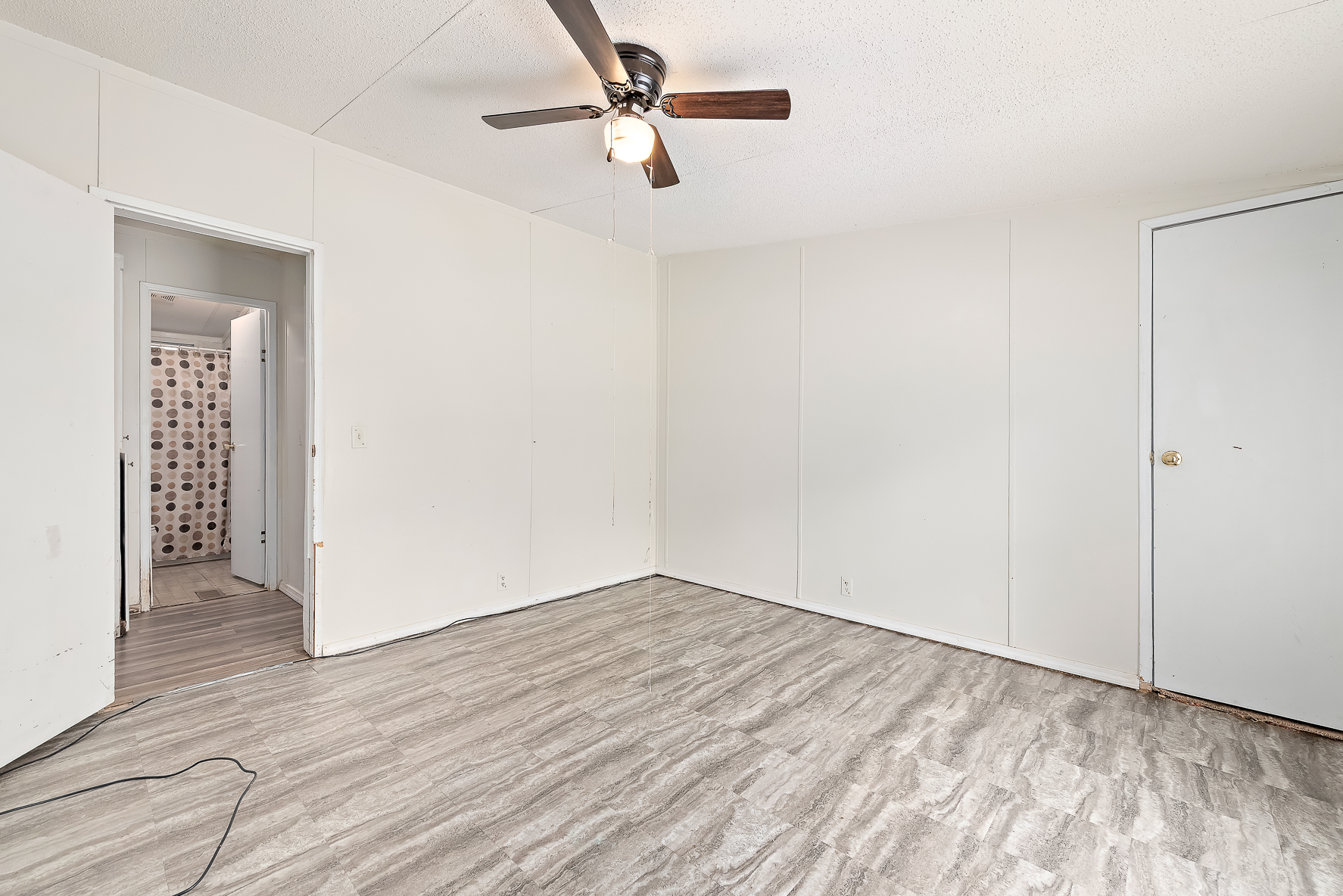 575 Knob Hill Creek-WHT_27