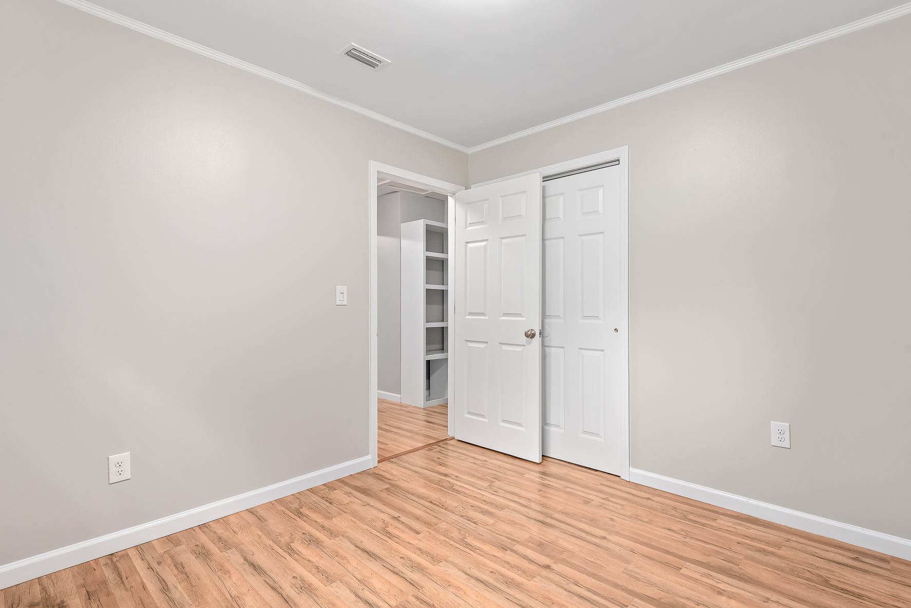 7727 S State Hwy 167-WHT_28