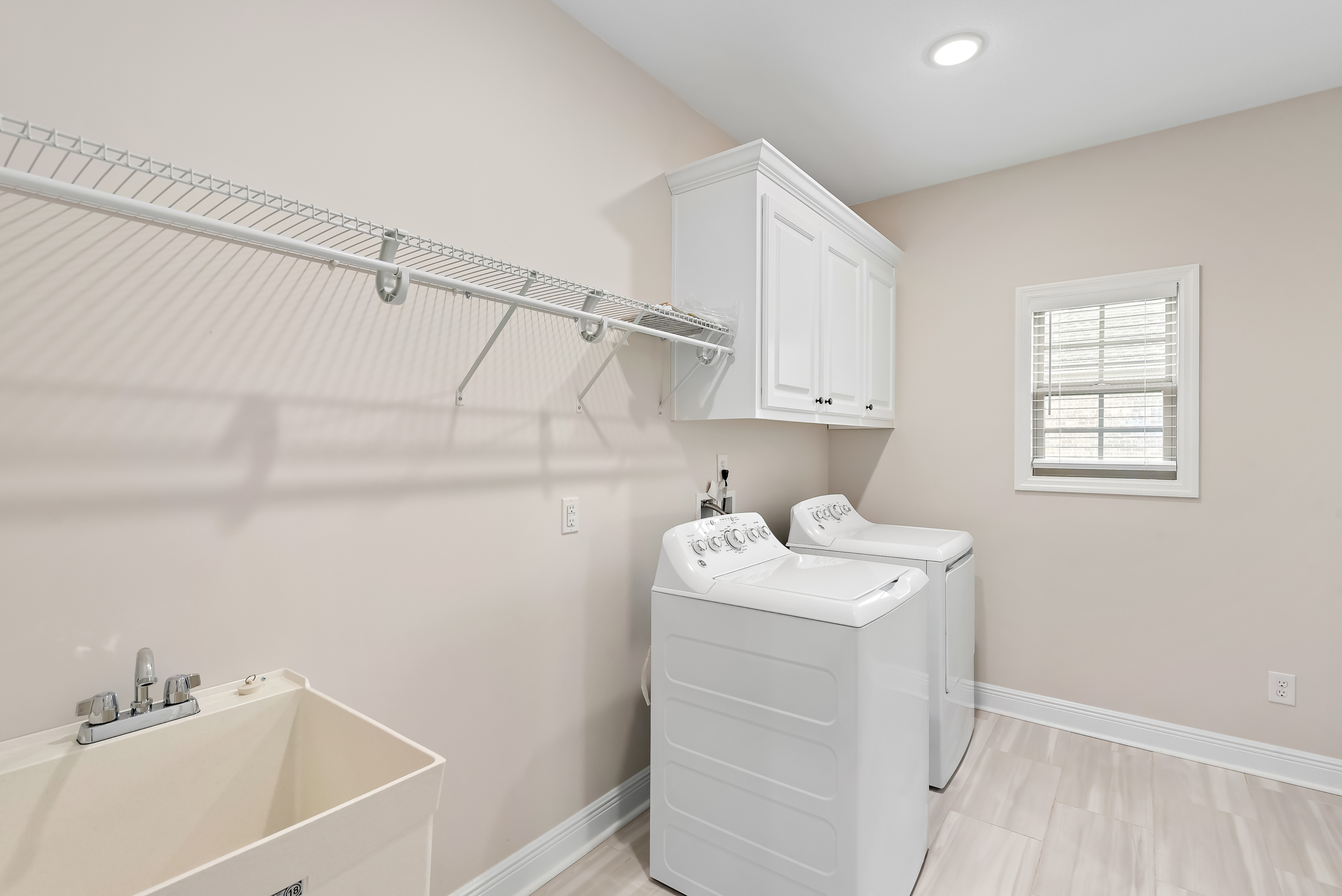 18-272 Sandbed Road-18