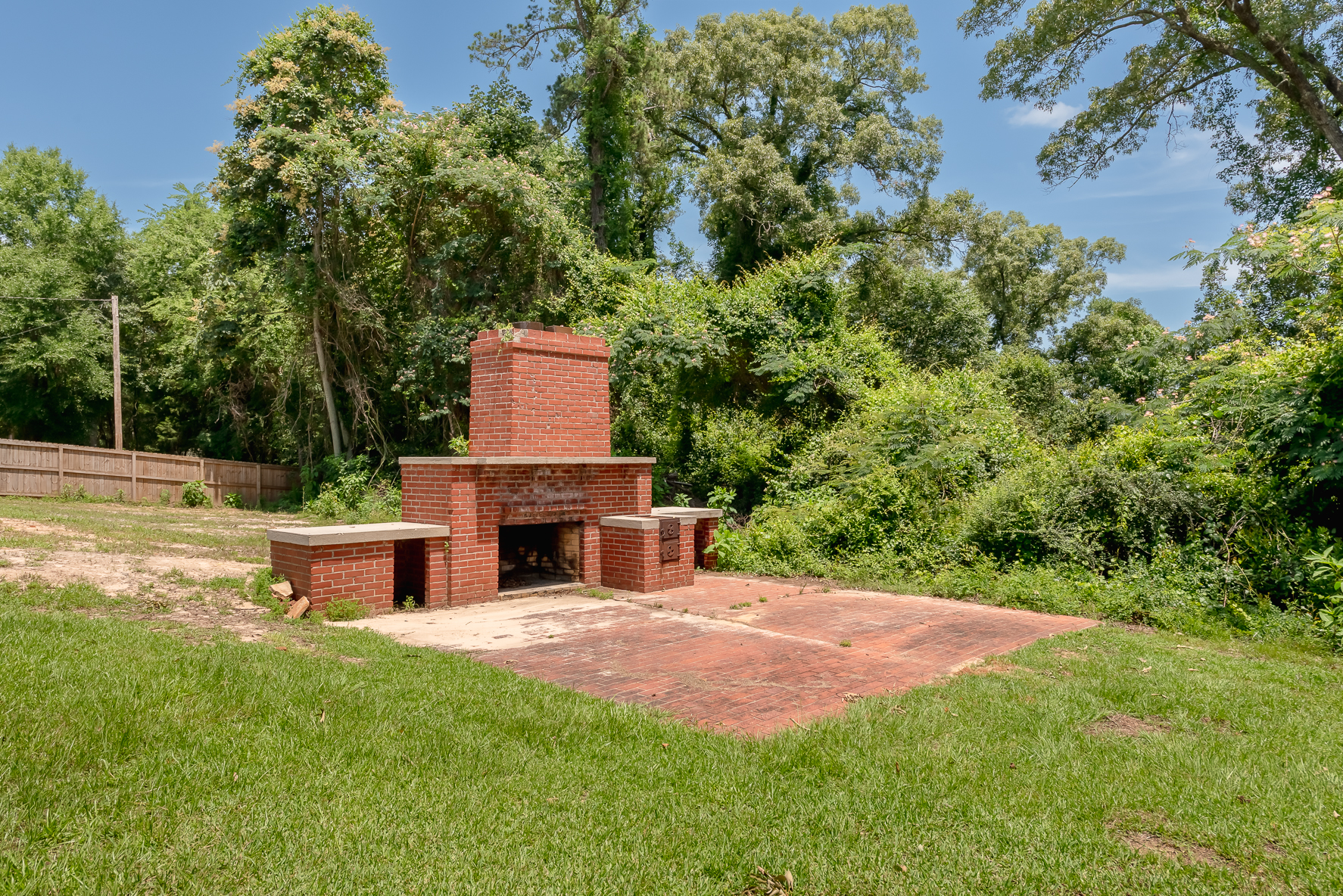 561 Davis St-WHT_15