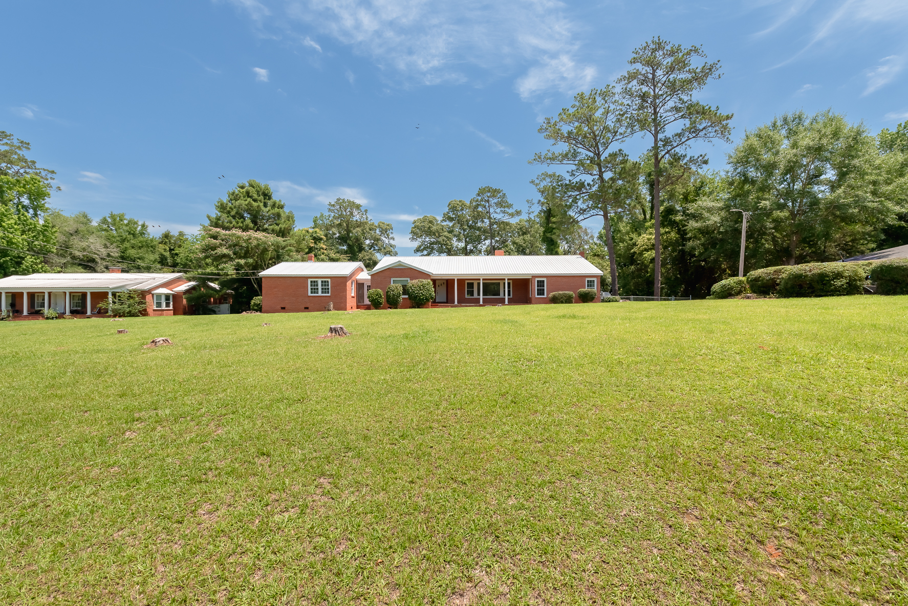 561 Davis St-WHT_3