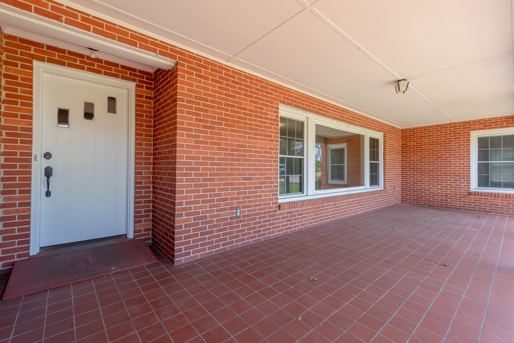 561 Davis St-WHT_9