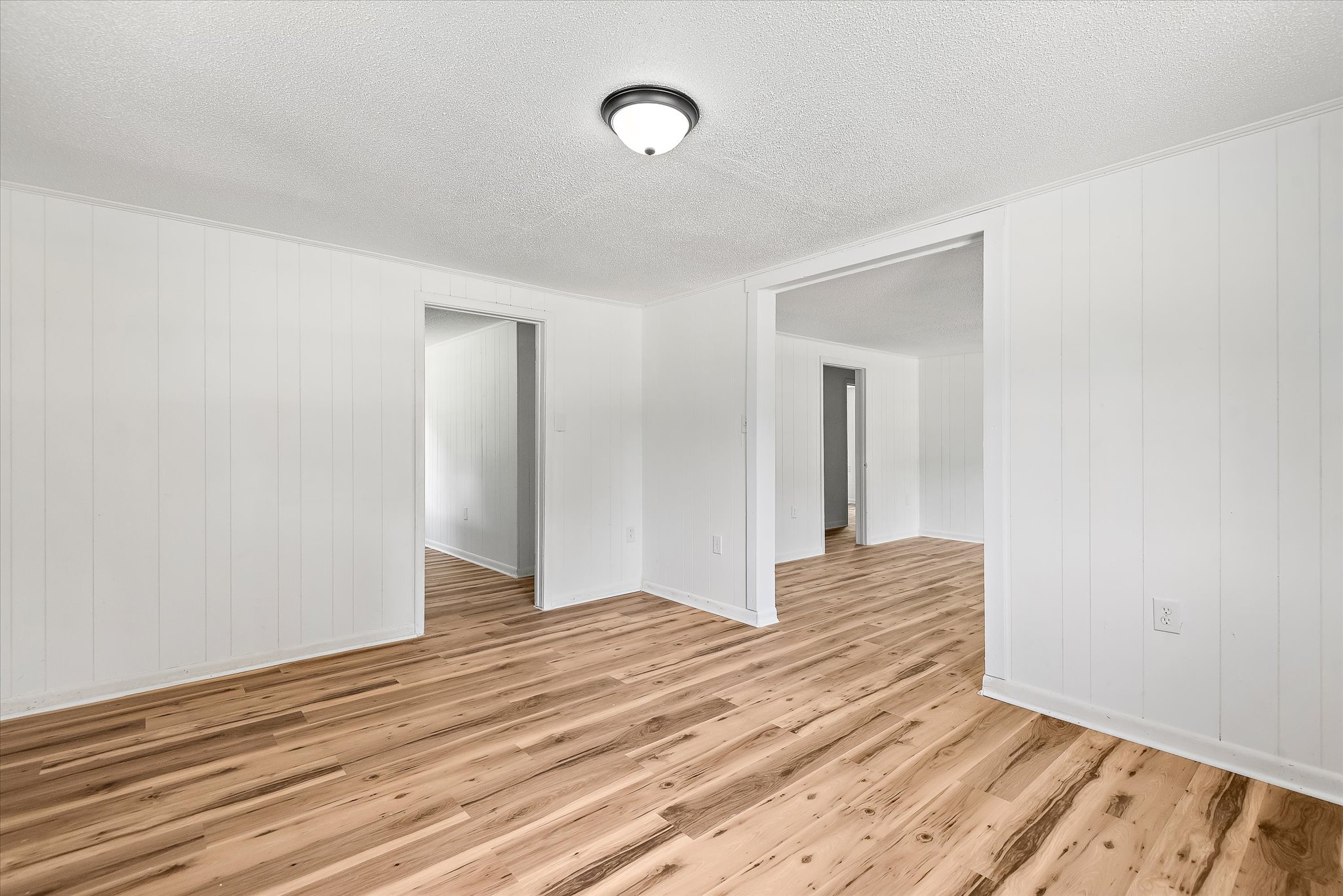 13-29469-Oakey-St-13