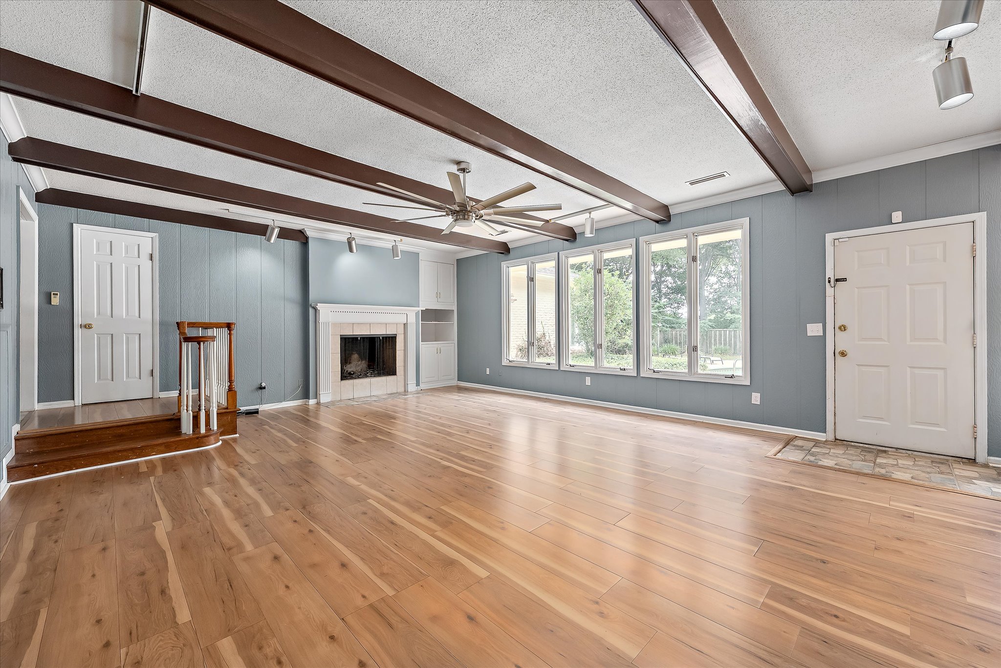 14-3507-Huntington-Place-14