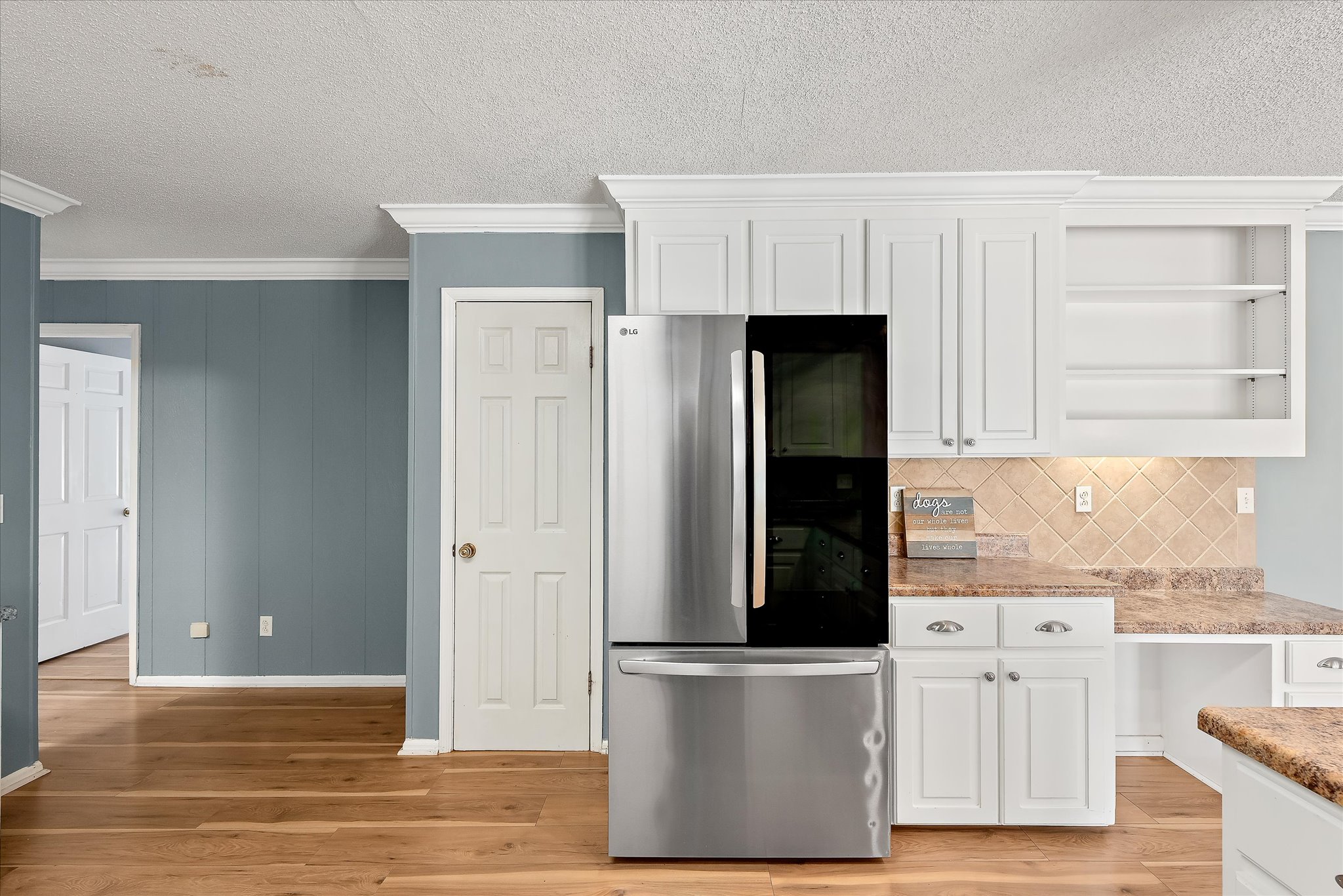 21-3507-Huntington-Place-21