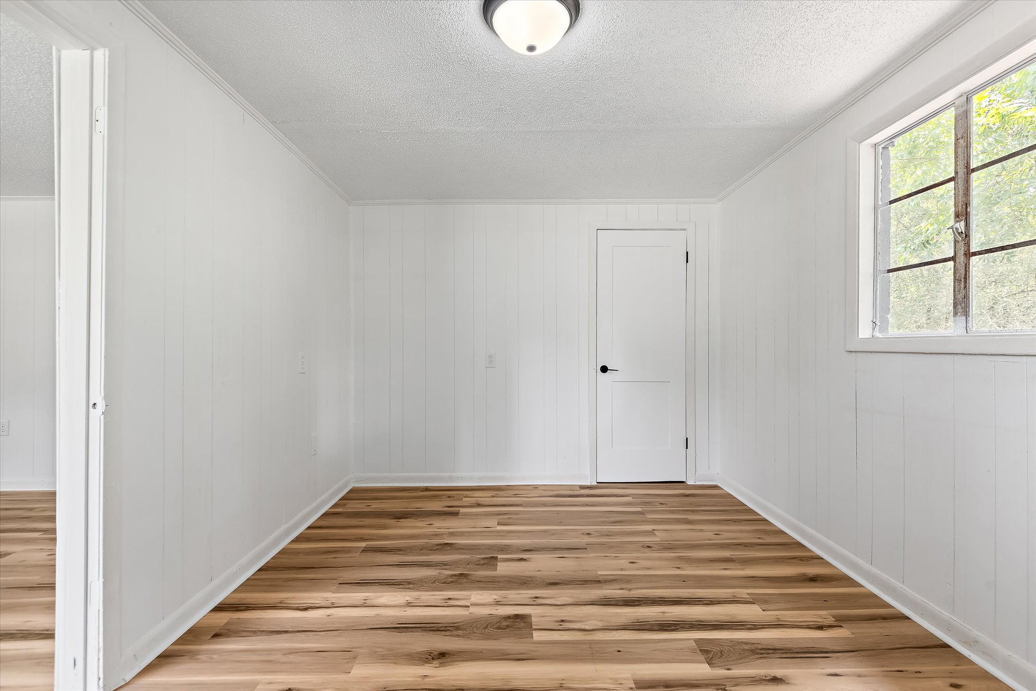 22-29469-Oakey-St-22