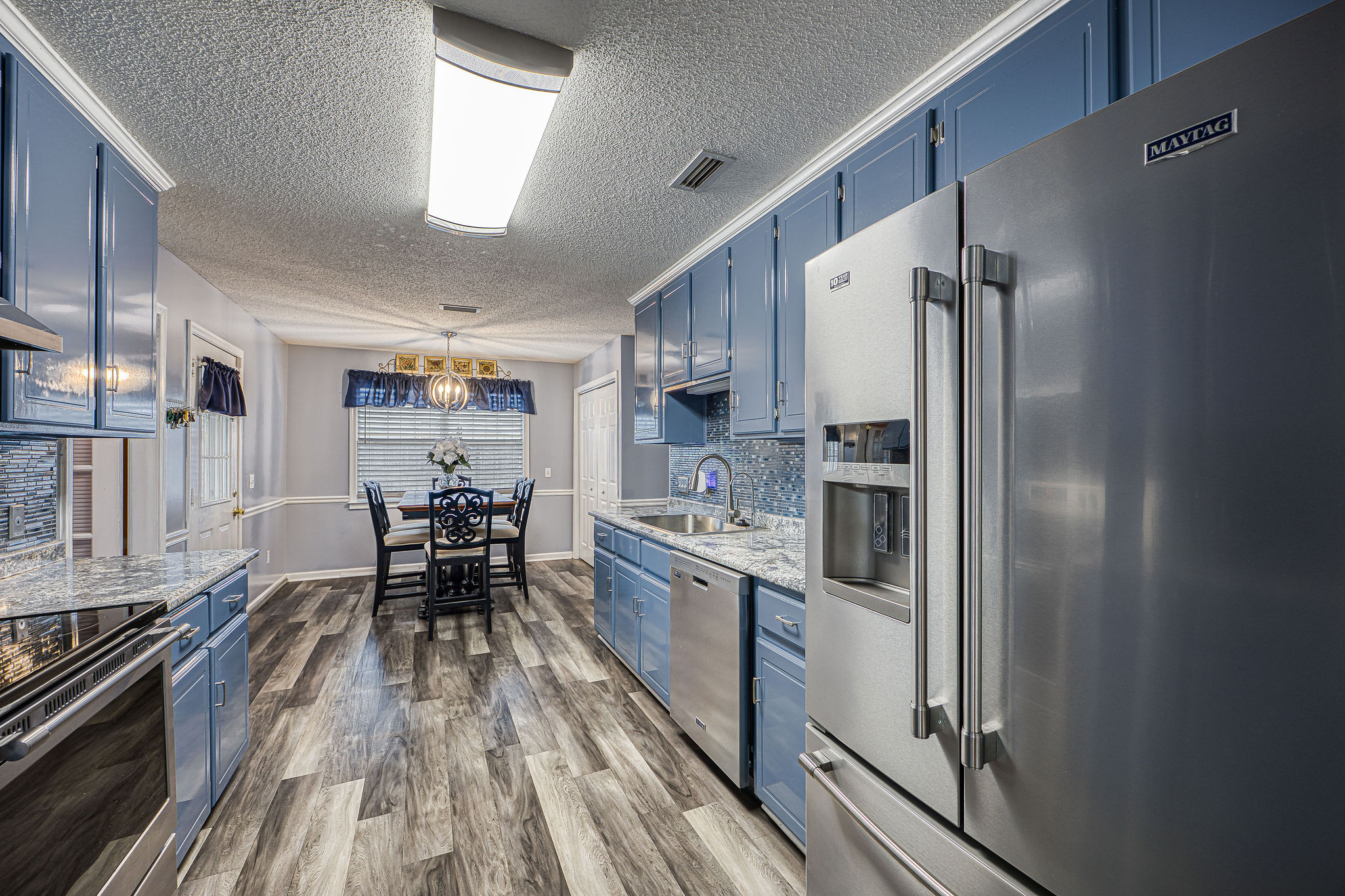 2905thorndale-12