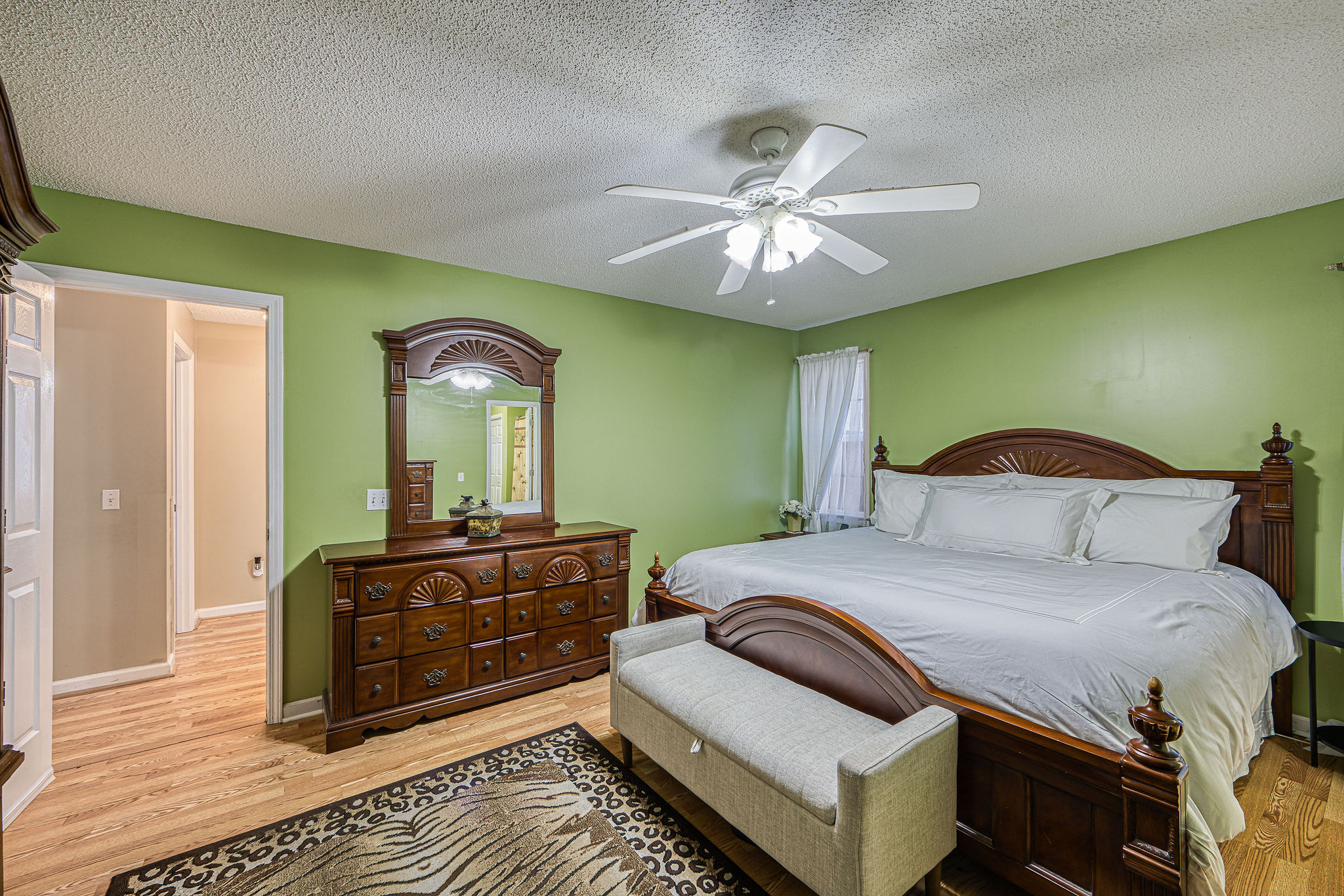 2905thorndale-17
