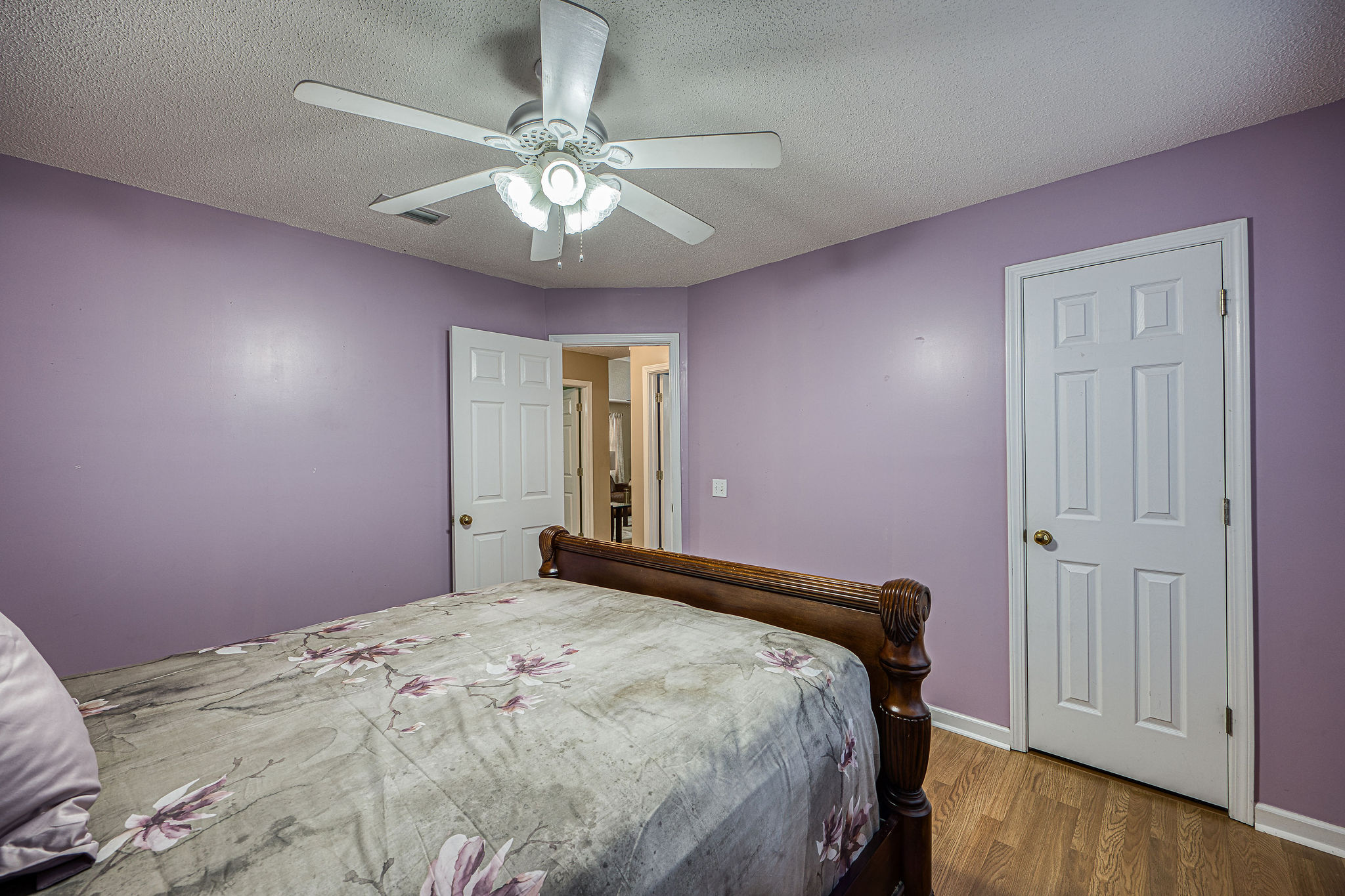 2905thorndale-22