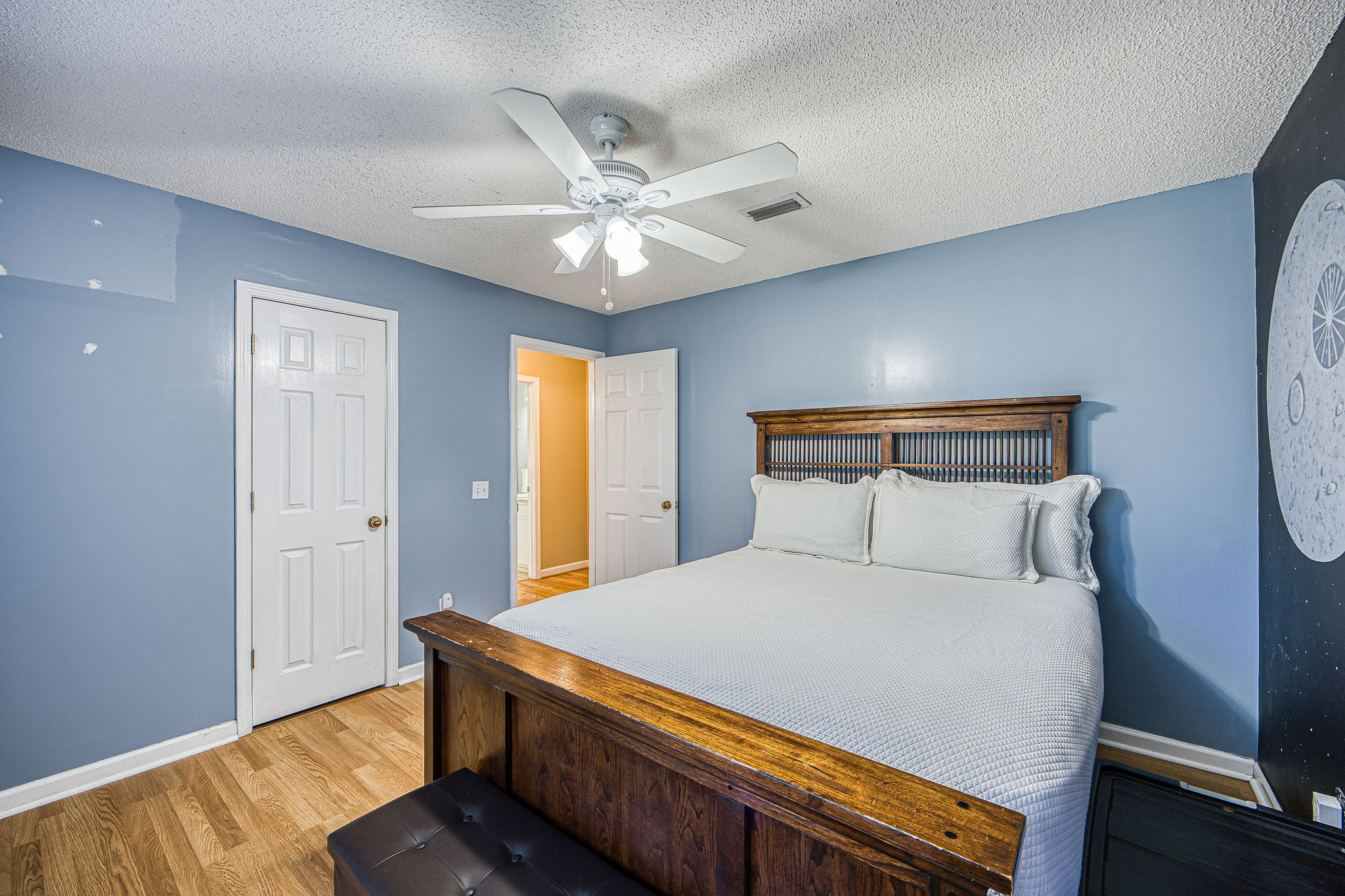 2905thorndale-24