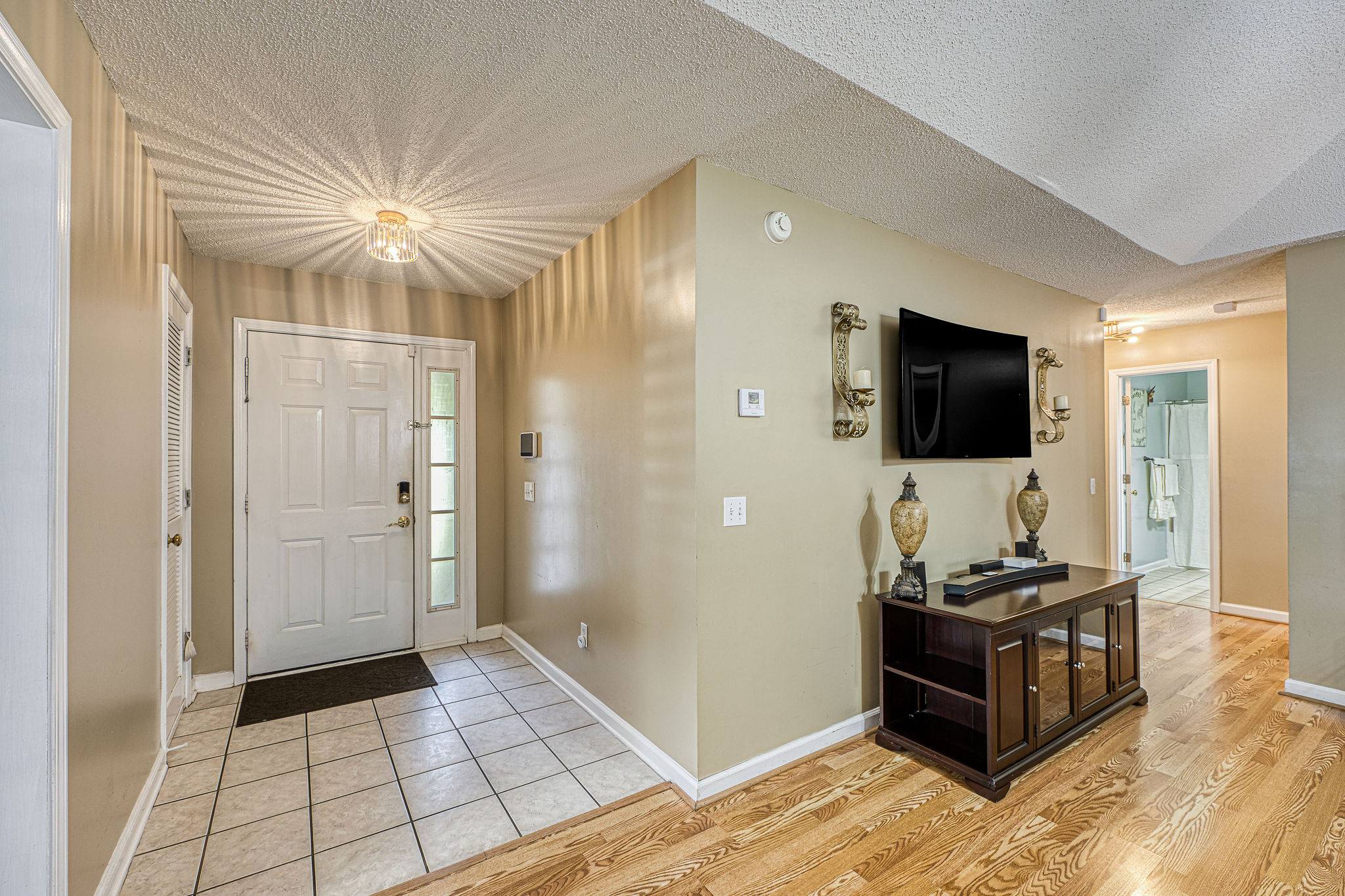 2905thorndale-7