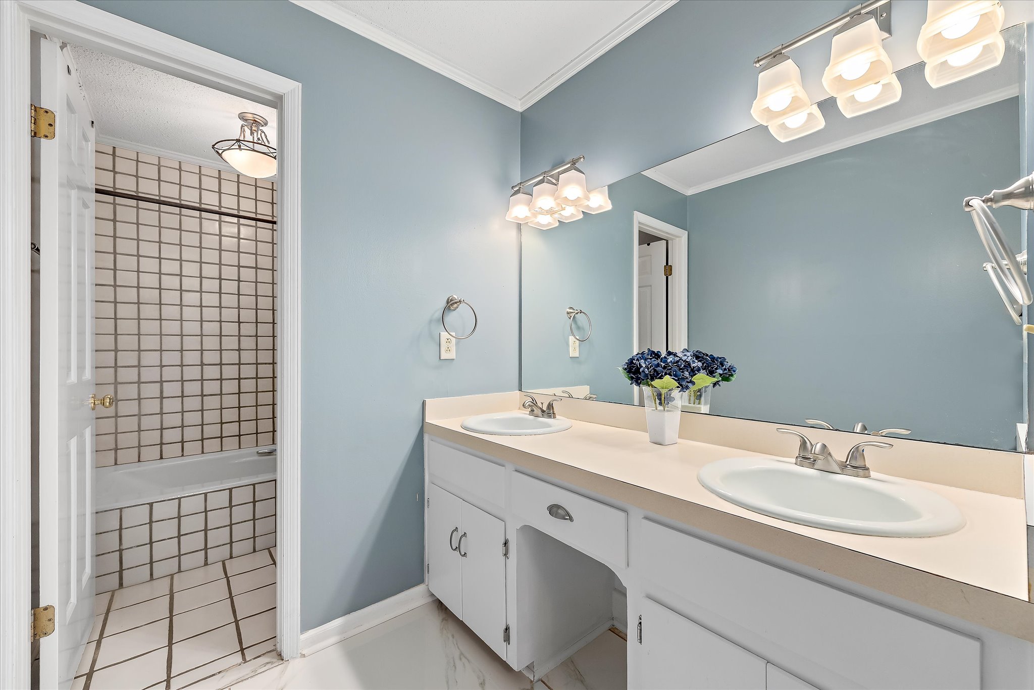 37-3507-Huntington-Place-37