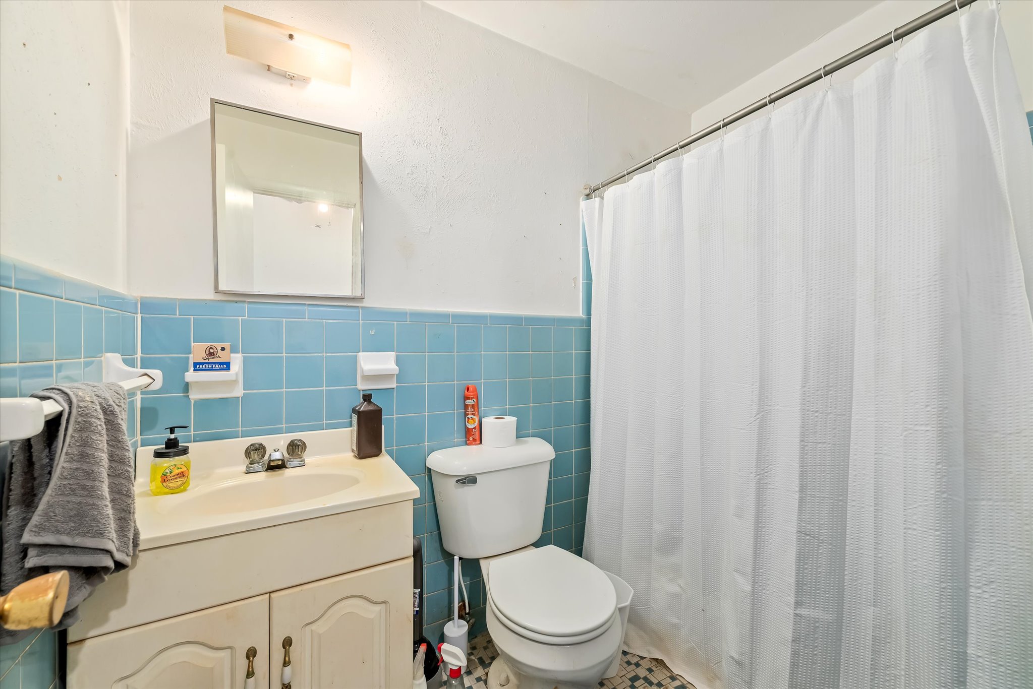 16-430-Davis-St-16