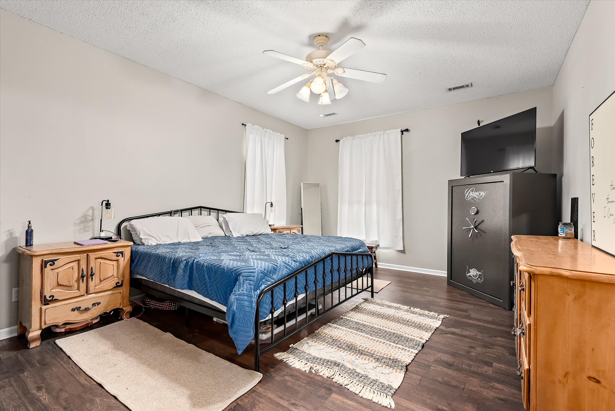 28-17585-Laurel-Dr-28