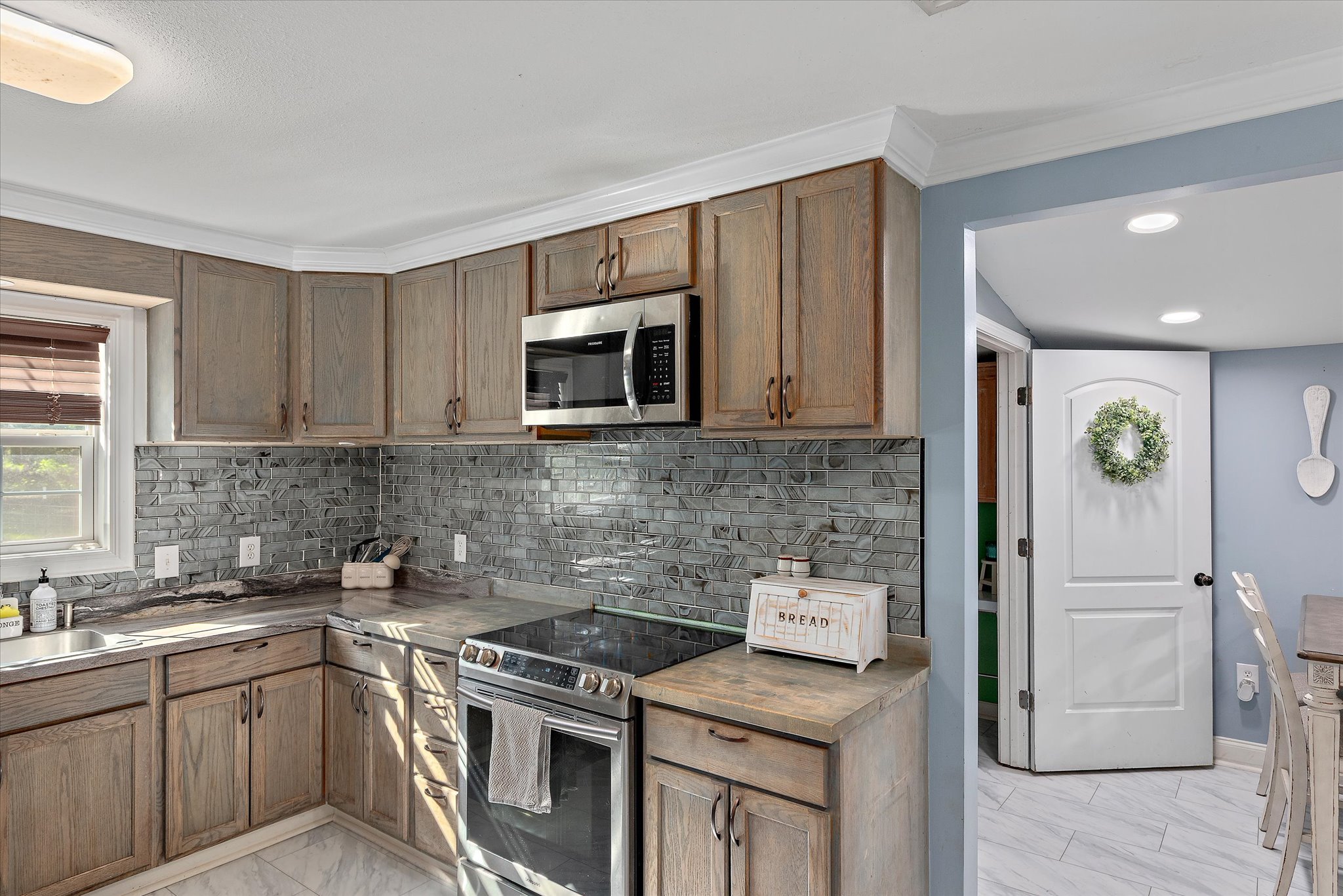 18-1370-Hubbard-Rd-18