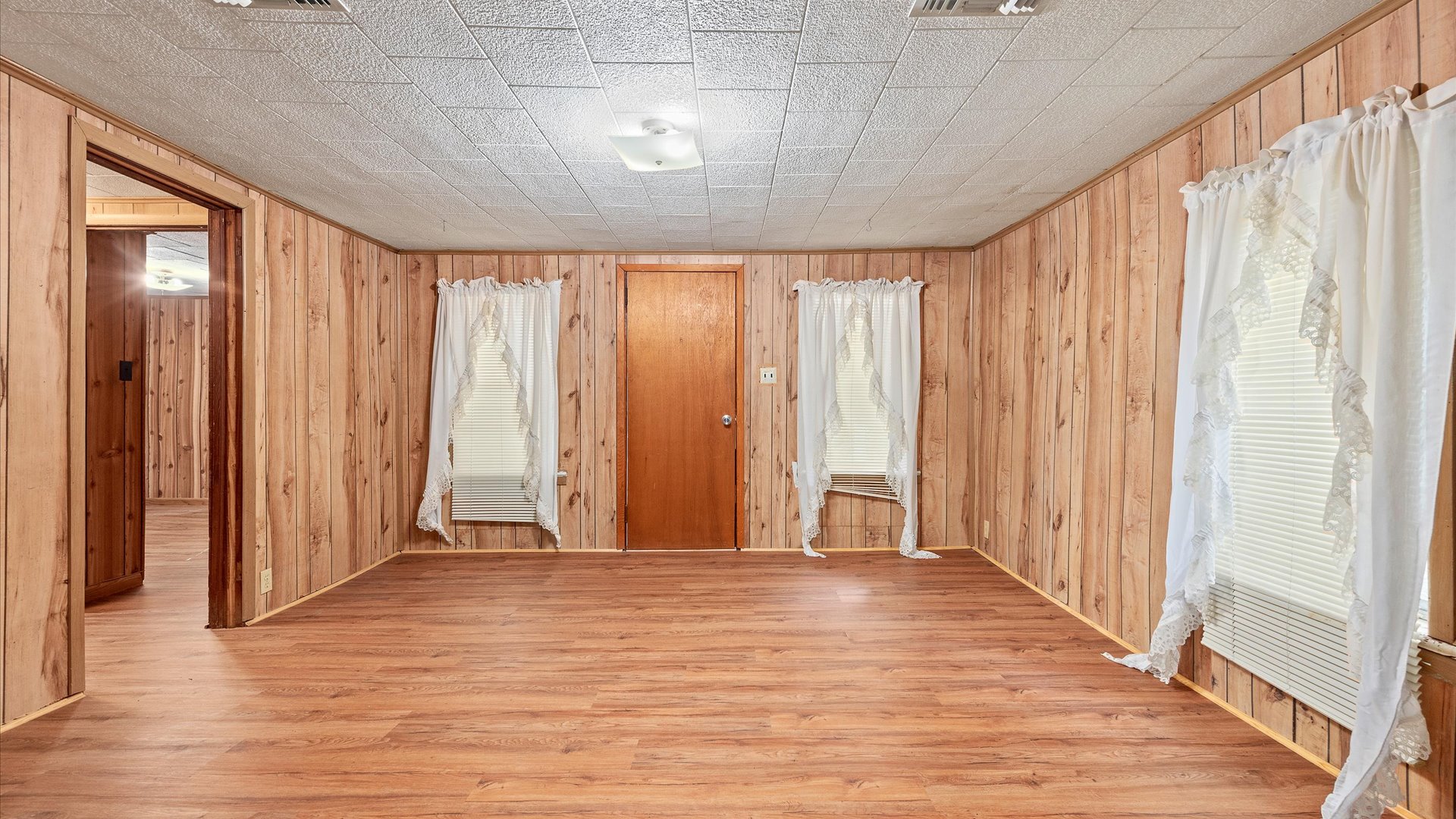 19-505-Eagen-Ave-19