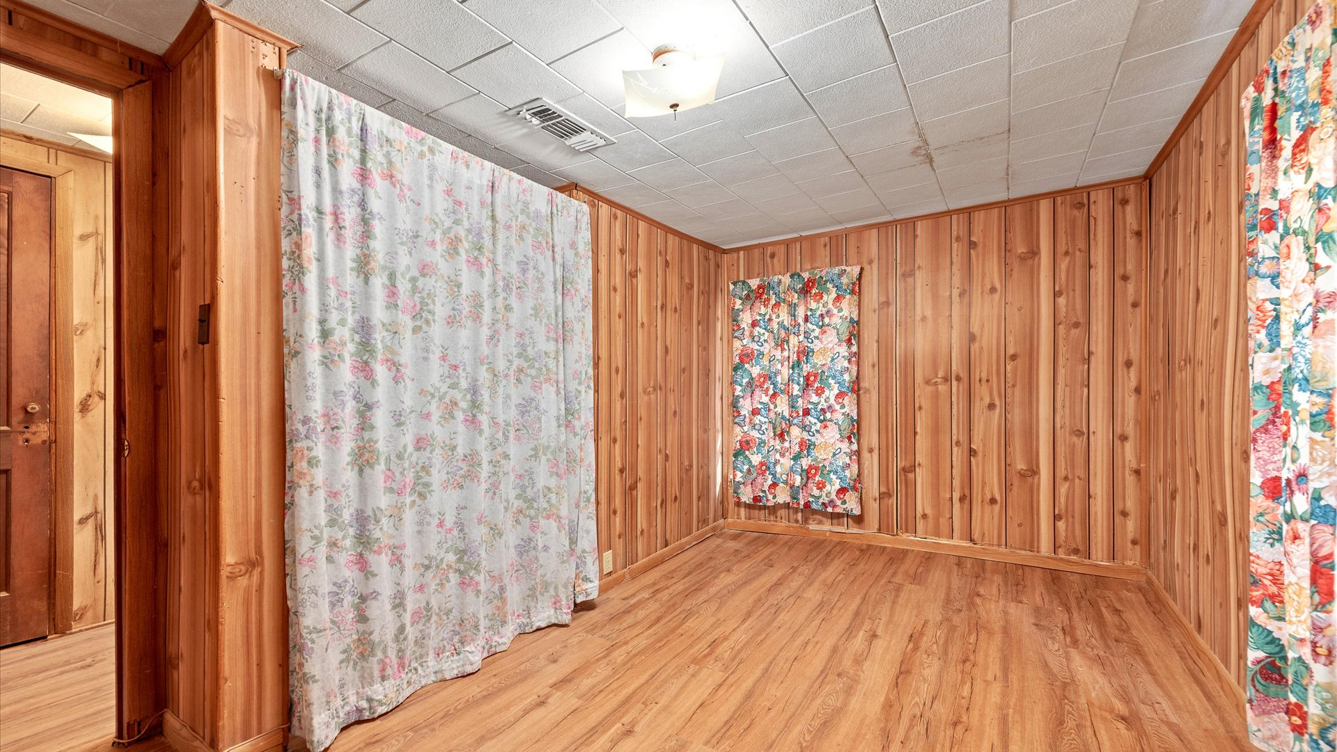 22-505-Eagen-Ave-22