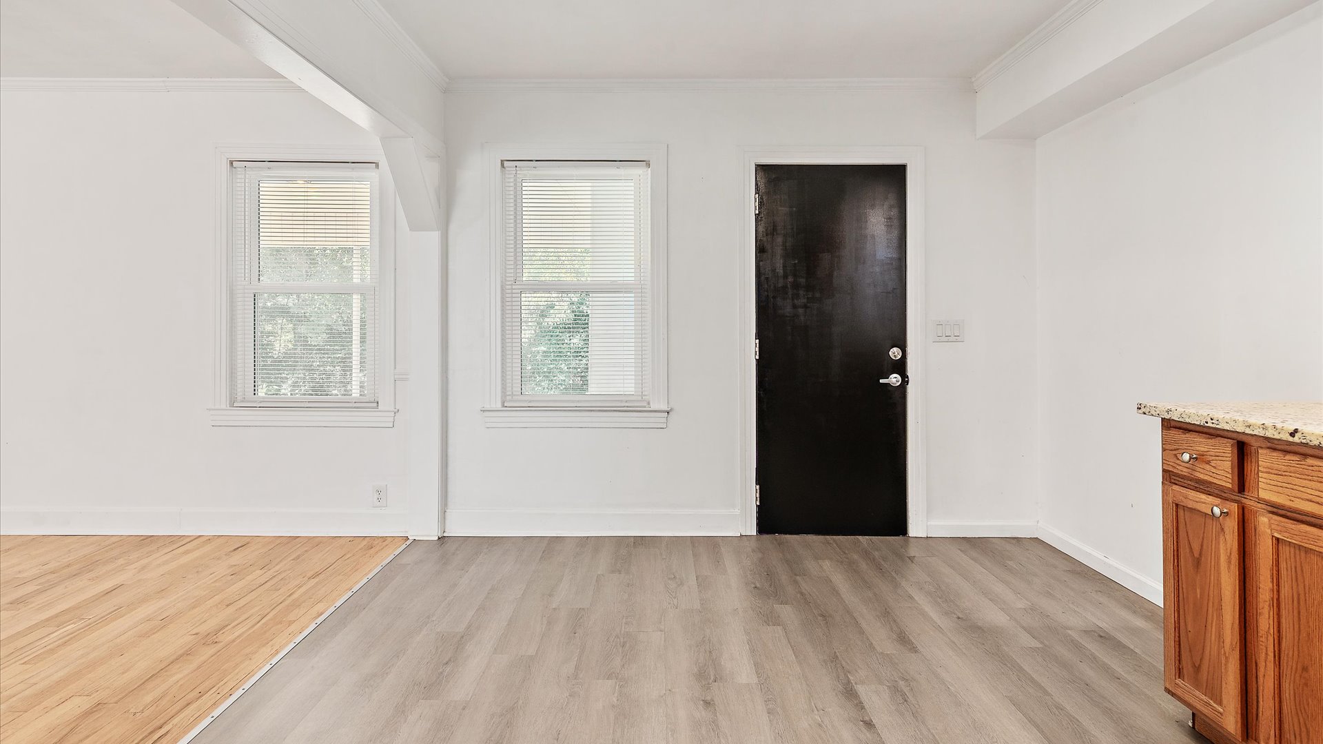 23-227-Forest-Ave-23