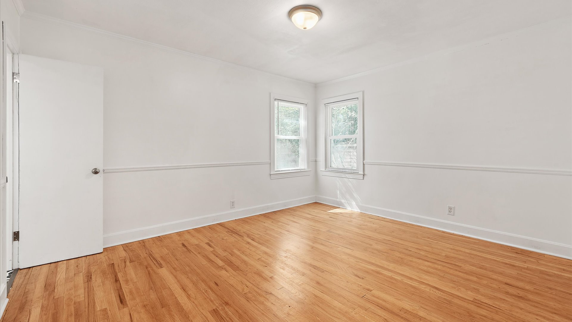 28-227-Forest-Ave-28